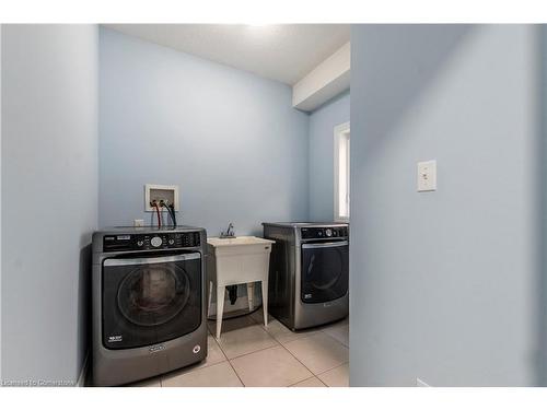 217 Watervale Crescent, Kitchener, ON - Indoor Photo Showing Laundry Room