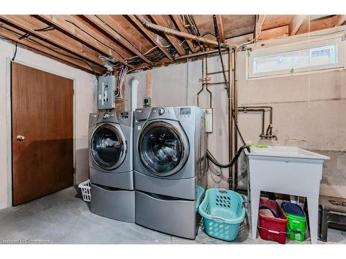 199 Fourth Avenue, Kitchener, ON - Indoor Photo Showing Laundry Room