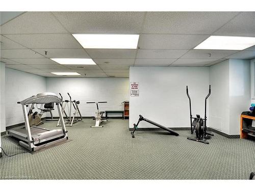 611-237 King Street W, Cambridge, ON - Indoor Photo Showing Gym Room