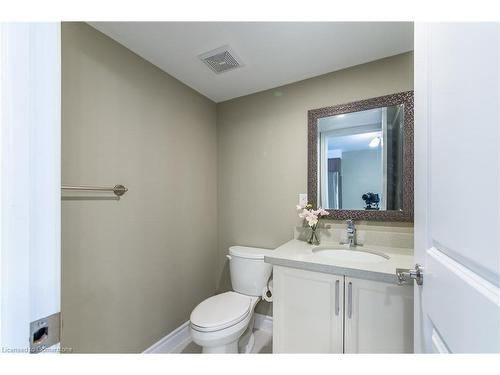 4-122 Courtland Avenue E, Kitchener, ON - Indoor Photo Showing Bathroom