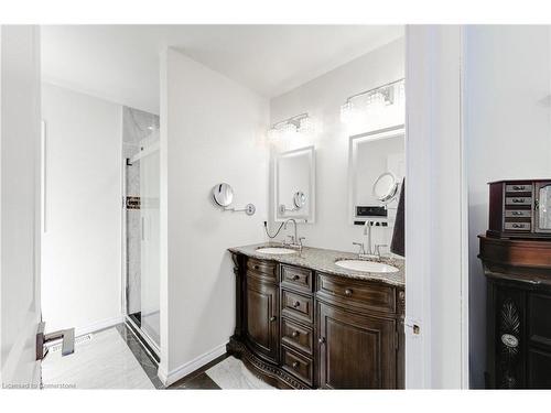 9617 Currie Road, Dutton, ON - Indoor Photo Showing Bathroom