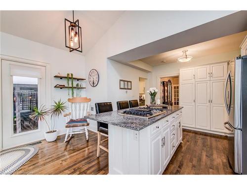 135 Union Street W, Fergus, ON - Indoor Photo Showing Kitchen