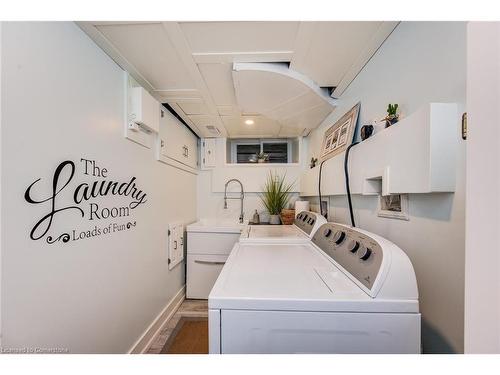 135 Union Street W, Fergus, ON - Indoor Photo Showing Laundry Room