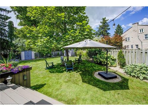 135 Union Street W, Fergus, ON - Outdoor With Backyard