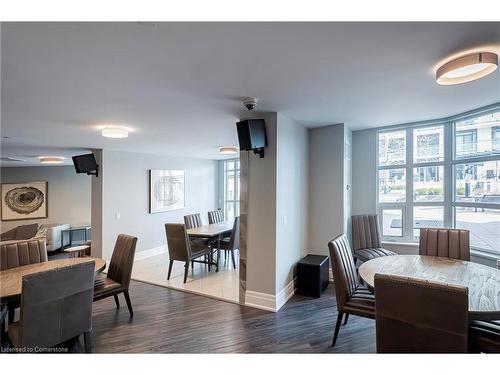 1701-144 Park Street, Waterloo, ON - Indoor Photo Showing Dining Room