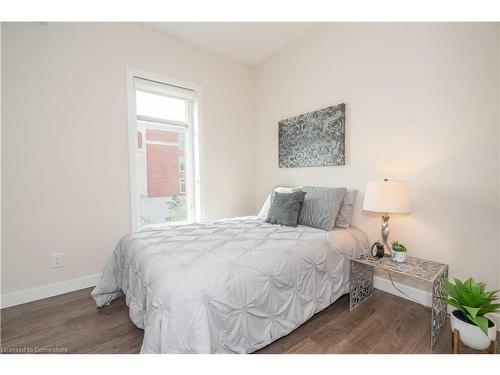 202-175 Commonwealth Street, Kitchener, ON - Indoor Photo Showing Bedroom