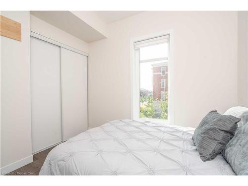 202-175 Commonwealth Street, Kitchener, ON - Indoor Photo Showing Bedroom