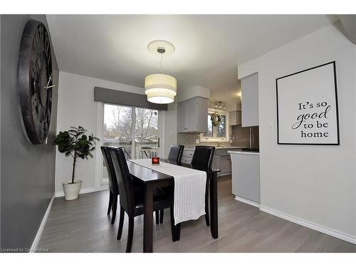 222 Anne Street, Cambridge, ON - Indoor Photo Showing Dining Room