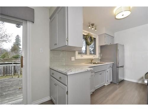 222 Anne Street, Cambridge, ON - Indoor Photo Showing Kitchen With Double Sink