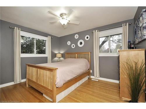 222 Anne Street, Cambridge, ON - Indoor Photo Showing Bedroom