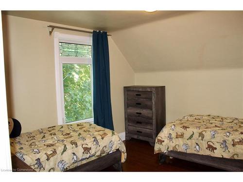 12 Richmond Avenue, Kitchener, ON - Indoor Photo Showing Bedroom