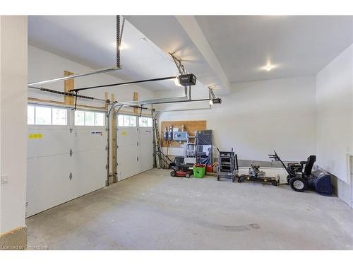 266 Bridge Street, Fergus, ON - Indoor Photo Showing Garage