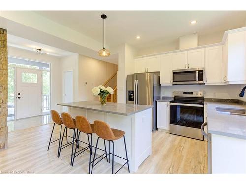 266 Bridge Street, Fergus, ON - Indoor Photo Showing Kitchen With Upgraded Kitchen