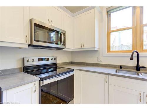 266 Bridge Street, Fergus, ON - Indoor Photo Showing Kitchen