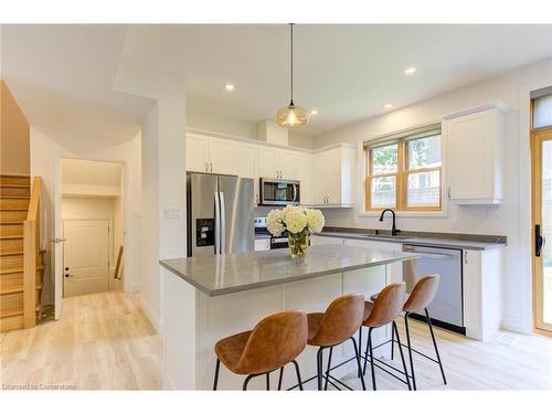 266 Bridge Street, Fergus, ON - Indoor Photo Showing Kitchen With Upgraded Kitchen