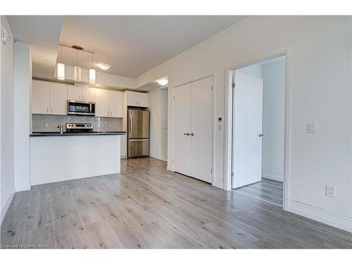 812-108 Garment Street S, Kitchener, ON - Indoor Photo Showing Kitchen With Stainless Steel Kitchen