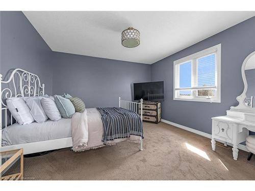 149 Penhale Avenue, Elgin, ON - Indoor Photo Showing Bedroom