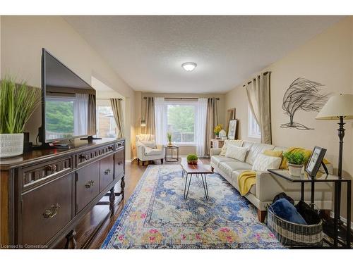 169 Patton Drive, Cambridge, ON - Indoor Photo Showing Living Room