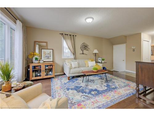 169 Patton Drive, Cambridge, ON - Indoor Photo Showing Living Room