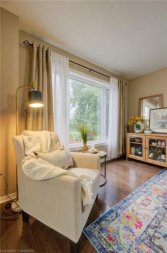 169 Patton Drive, Cambridge, ON - Indoor Photo Showing Living Room