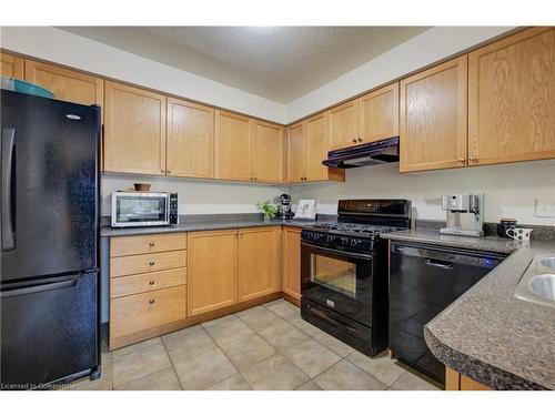 169 Patton Drive, Cambridge, ON - Indoor Photo Showing Kitchen