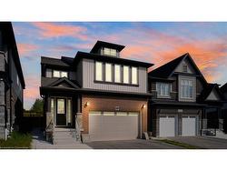 925 Valencia Court Court  Kitchener, ON N2R 0R5