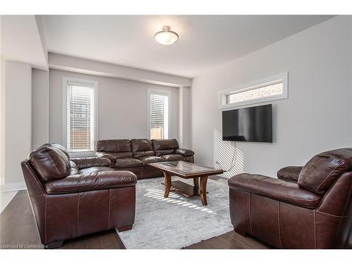 621 Wild Rye Street, Waterloo, ON - Indoor Photo Showing Living Room