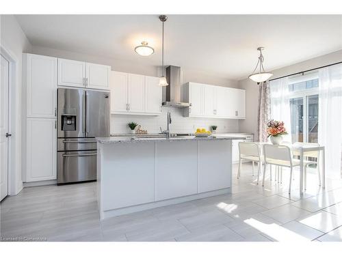 621 Wild Rye Street, Waterloo, ON - Indoor Photo Showing Kitchen