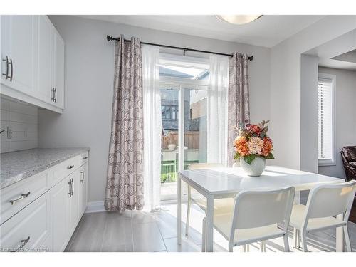 621 Wild Rye Street, Waterloo, ON - Indoor Photo Showing Dining Room