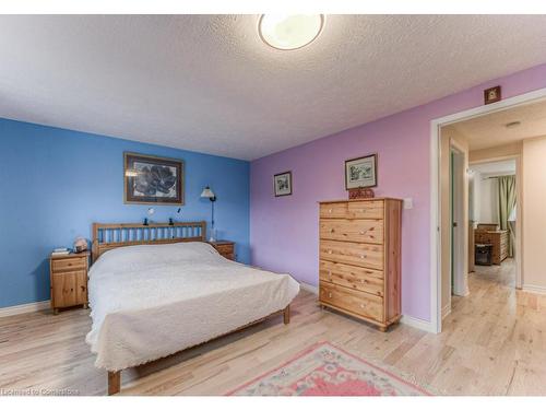 113 Jansen Avenue, Kitchener, ON - Indoor Photo Showing Bedroom