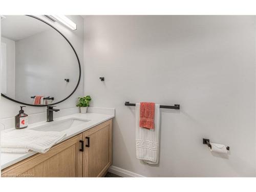 39 Watercress Court, Kitchener, ON - Indoor Photo Showing Bathroom