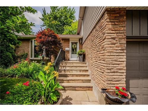 431 Stillmeadow Circle, Waterloo, ON - Outdoor