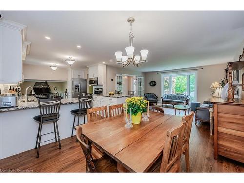 431 Stillmeadow Circle, Waterloo, ON - Indoor Photo Showing Dining Room