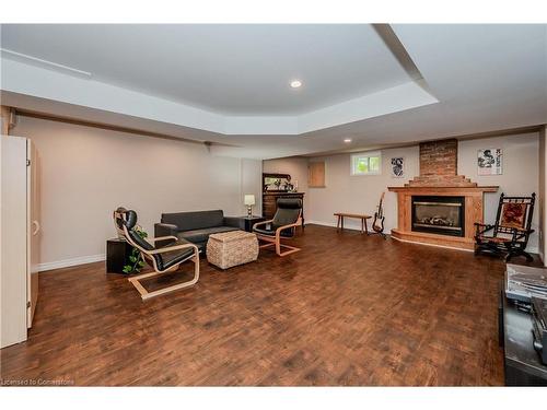 431 Stillmeadow Circle, Waterloo, ON - Indoor With Fireplace