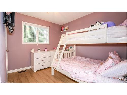 23 Wice Road, Barrie, ON - Indoor Photo Showing Bedroom