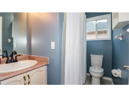 23 Wice Road, Barrie, ON - Indoor Photo Showing Bathroom