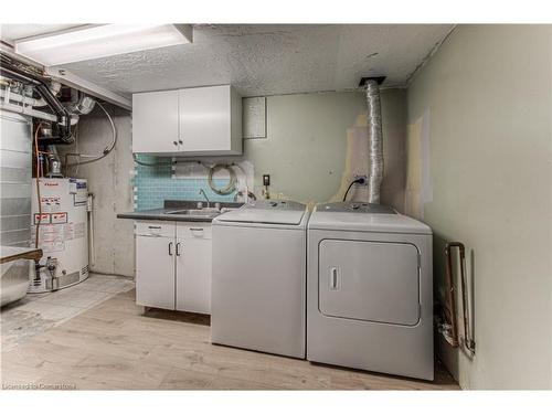 572 Strasburg Road, Kitchener, ON - Indoor Photo Showing Laundry Room