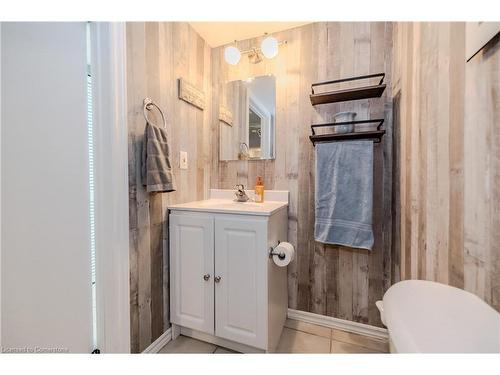 59 Lavender Road, Cambridge, ON - Indoor Photo Showing Bathroom