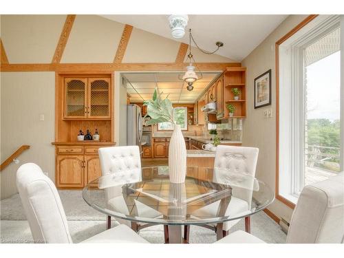 1275 Village Road, North Dumfries, ON - Indoor Photo Showing Dining Room