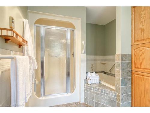 1275 Village Road, North Dumfries, ON - Indoor Photo Showing Bathroom