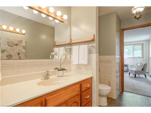 1275 Village Road, North Dumfries, ON - Indoor Photo Showing Bathroom