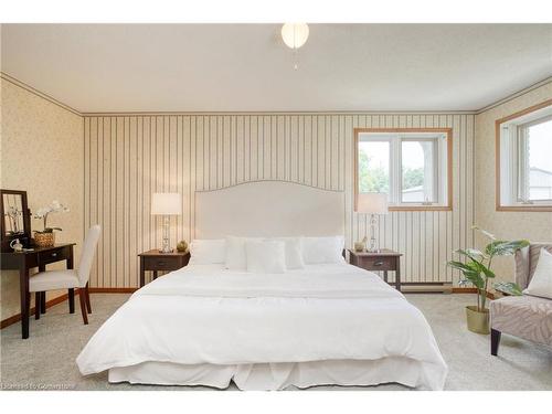 1275 Village Road, North Dumfries, ON - Indoor Photo Showing Bedroom