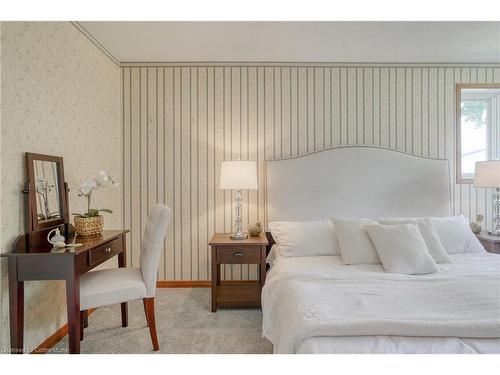 1275 Village Road, North Dumfries, ON - Indoor Photo Showing Bedroom