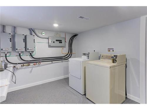 820 Laurel Street, Cambridge, ON - Indoor Photo Showing Laundry Room