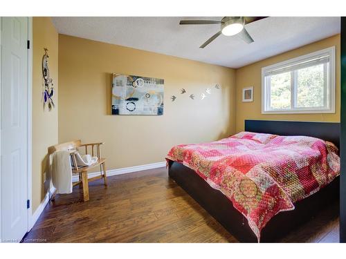 16 Montana Crescent, Kitchener, ON - Indoor Photo Showing Bedroom