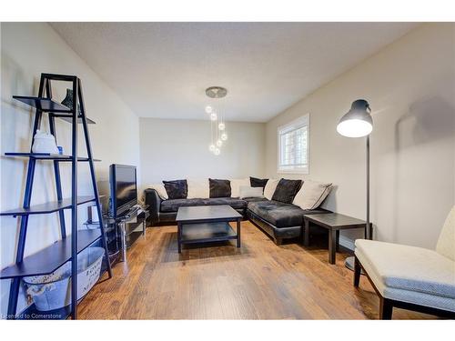 16 Montana Crescent, Kitchener, ON - Indoor Photo Showing Living Room