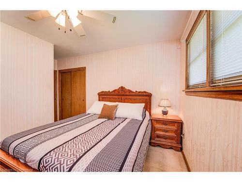 95 Byron Avenue, Kitchener, ON - Indoor Photo Showing Bedroom