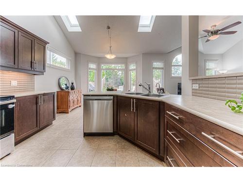 418 Westcroft Drive, Waterloo, ON - Indoor Photo Showing Kitchen With Stainless Steel Kitchen With Double Sink