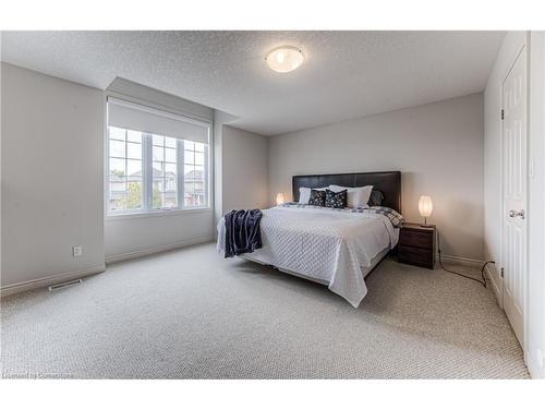 418 Westcroft Drive, Waterloo, ON - Indoor Photo Showing Bedroom