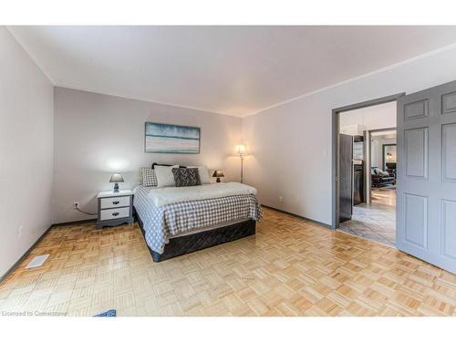 181 Kent Avenue, Kitchener, ON - Indoor Photo Showing Bedroom